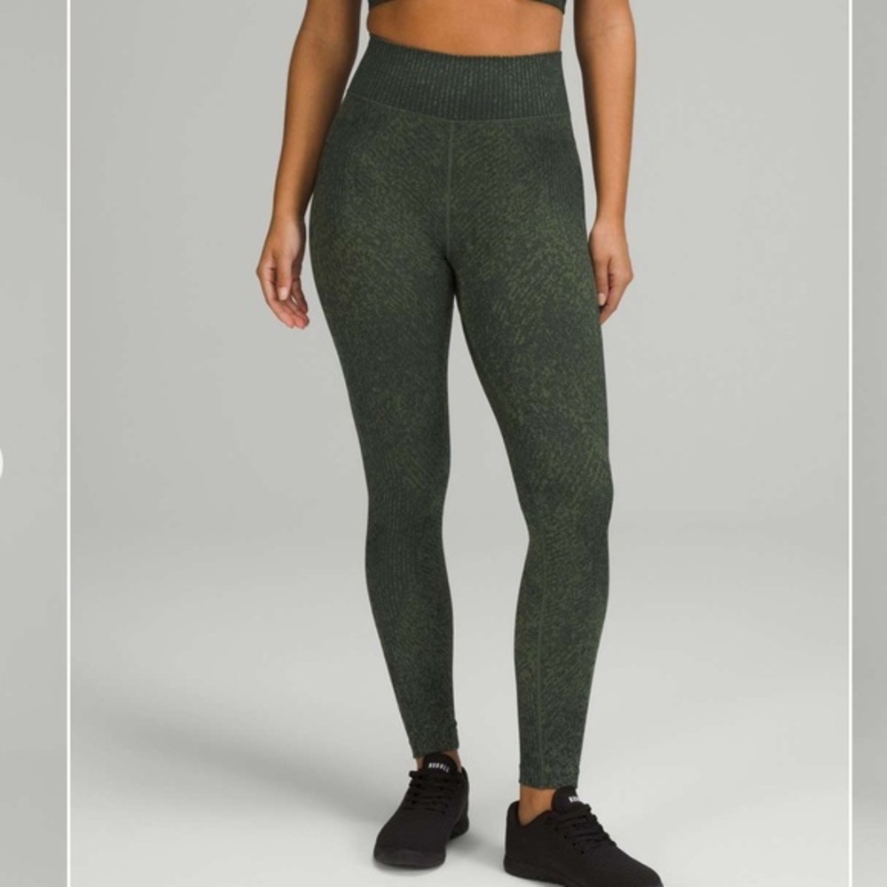 Lululemon Ebb to Train Super-High-Rise Tight 25"